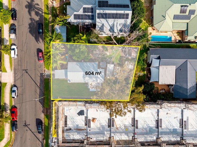 45 Ward Street, QLD 4215