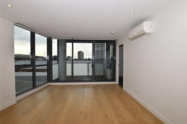 406E/9 Robert Street, VIC 3066