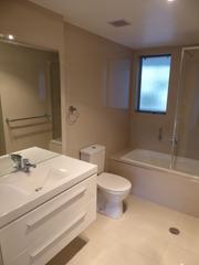 Bathroom (2018-10-15)