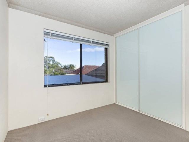 2/96 Macauley Street, NSW 2040