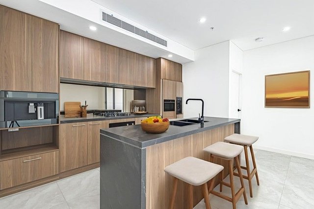 701/10 Kamira Court, NSW 2163