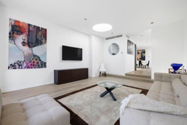 10 Alexander St, VIC 3187