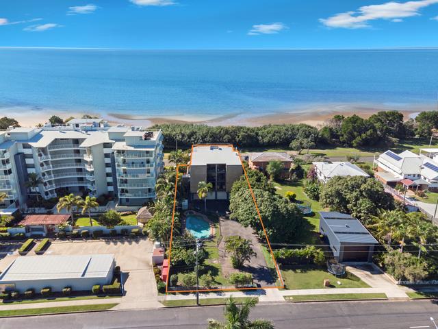 3/242 Esplanade, QLD 4655