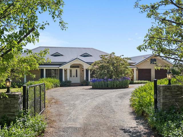 4 Shiraz Place, NSW 2582