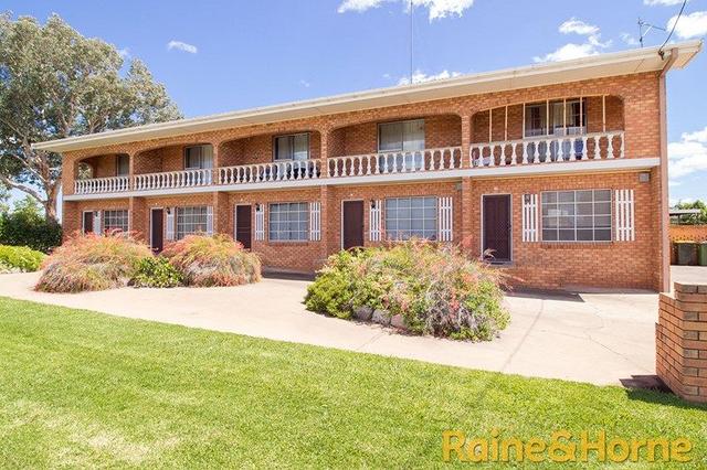 2/134 Palmer Street, NSW 2830