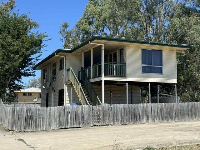 3/4 Suttor Street, QLD 4742