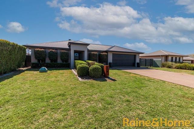 16 Savoy Place, NSW 2830