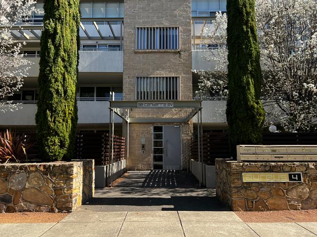 35/38 Canberra Ave, ACT 2603