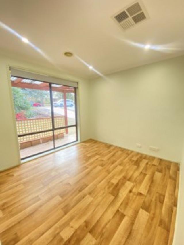 69 Clive Steele Avenue, ACT 2904