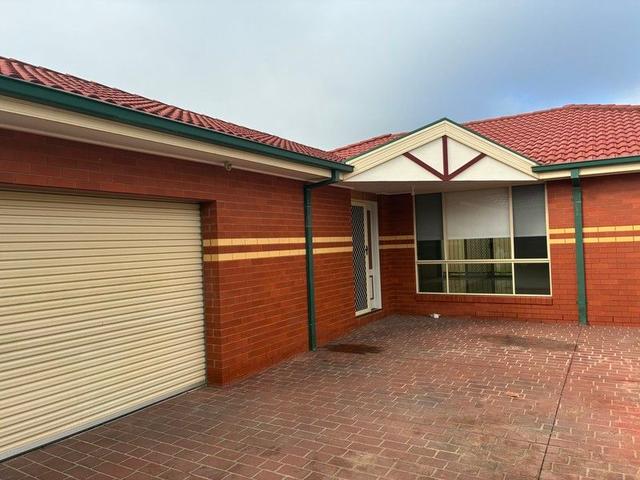 2/144 Vaughan Street, VIC 3630