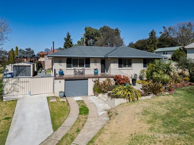 10 Simpson Avenue, NSW 2350