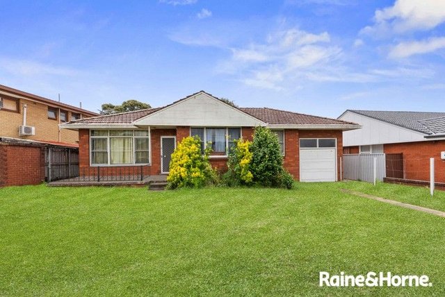 32 Huntingdale Avenue, NSW 2166