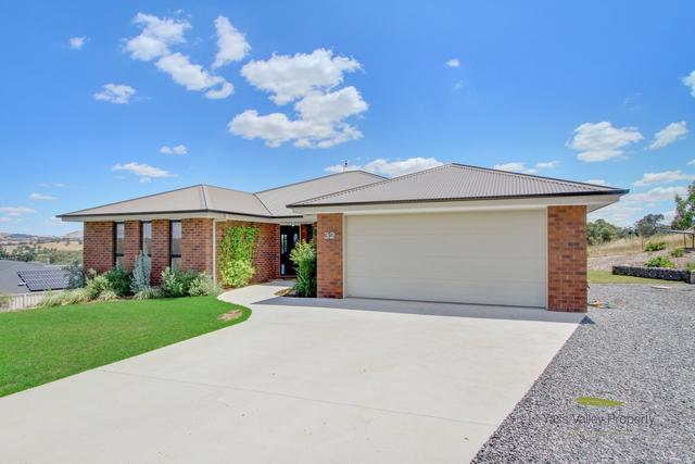 32 Cadell Place, NSW 2582