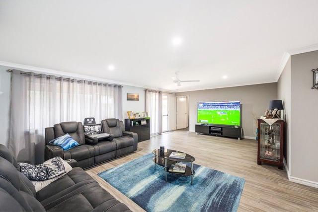 18 Weedon Ent, Nunile, WA 6566