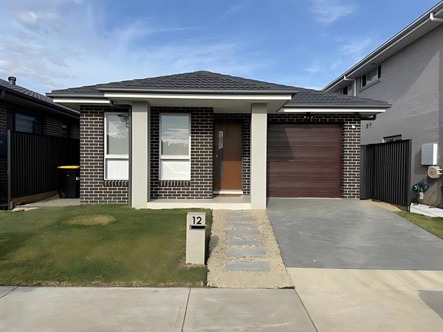 12 Flood Ave, NSW 2179