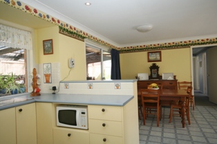 Kitchen/family