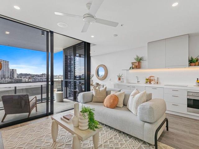 902/50 Longland Street, QLD 4006