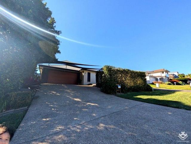 35 The Avenue, QLD 4110
