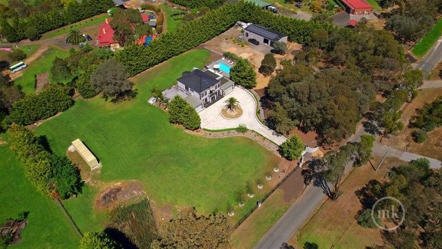 15 North Oatlands Road, VIC 3091