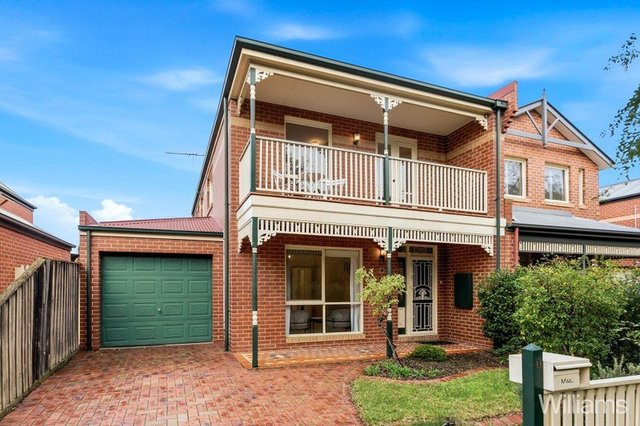 11 Bates Drive, VIC 3016
