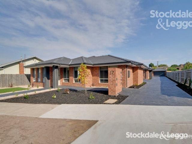 2/17 Bank Street, VIC 3844