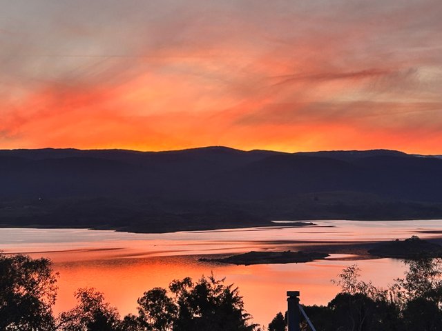 18 Camira Avenue, NSW 2627