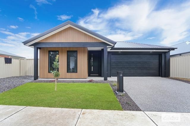 19 Axford Boulevard, VIC 3690