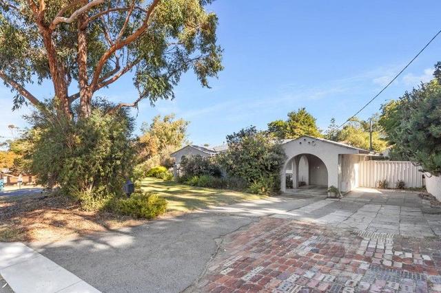21 Batavia Place, WA 6025