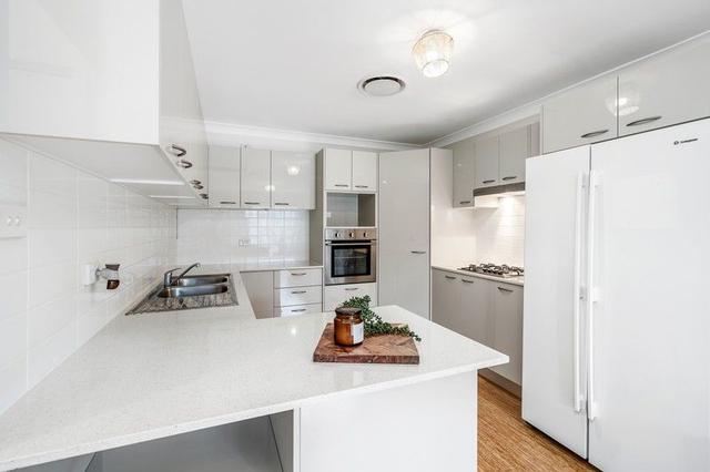 5a Moorhen St, NSW 2756