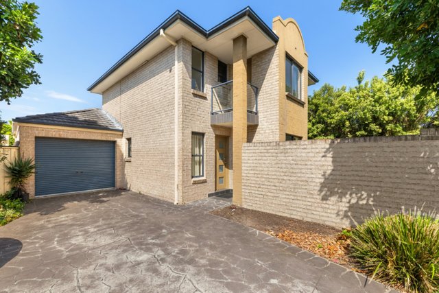 3/10 Harry Close, NSW 2262