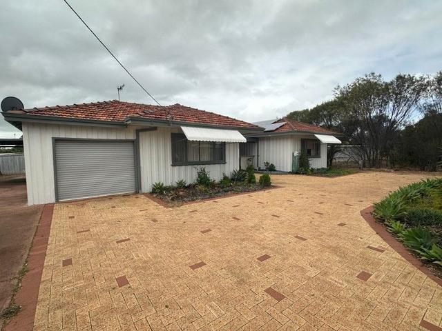 16 Doreen  Street, WA 6369