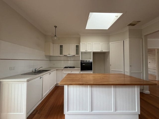 1/158 Buckley Street, VIC 3174