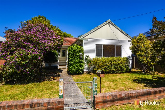 33 Enfield Avenue, NSW 2790