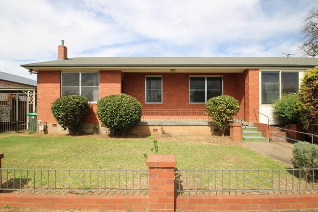 4 Caroline Street, NSW 2800