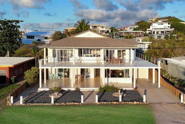 15 Bluewater Parade, QLD 4805