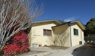 Side of house (2006-05-16)