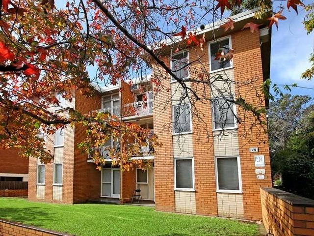 15/74 Denbigh Road, VIC 3143