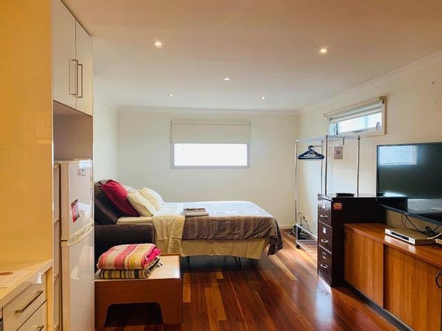 1/19 Clarendon Street, VIC 3058