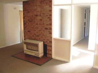 Entrance/Living Area