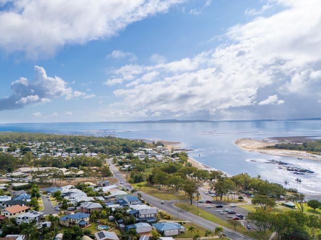 17 Crest Ave, QLD 4680