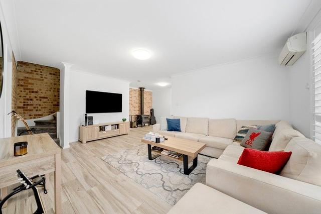 2/18 Refalo Place, NSW 2763