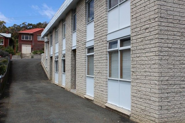 2/38 Oldham Avenue, TAS 7008