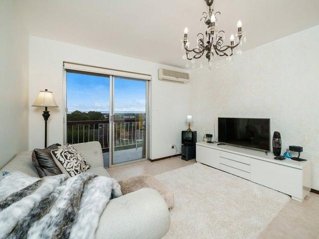 15/16 Mount Prospect Crescent, WA 6051