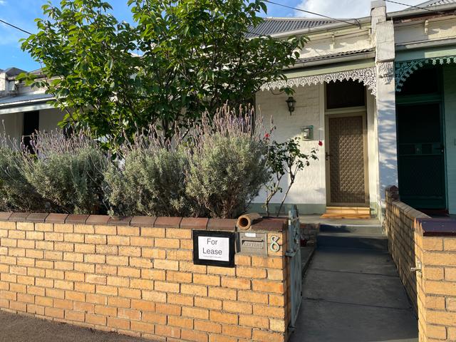 8 Smith Street, VIC 3055