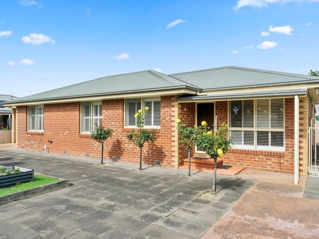 2/63 Dennis Street, VIC 3250