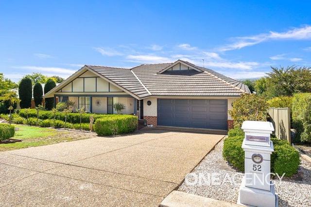 52 Simkin Crescent, NSW 2650