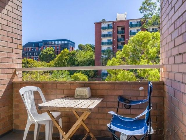 22/40 Cambridge Street, WA 6007