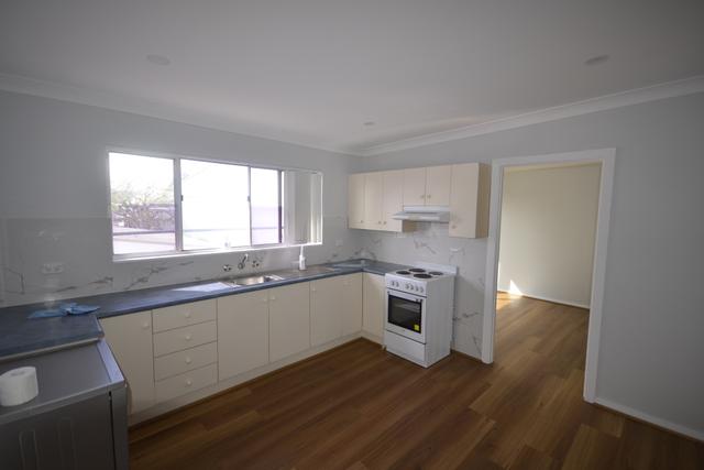 top floor/54 Ocean Beach Road, NSW 2256