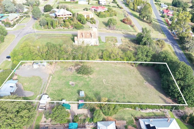13 Gundaroo Street, NSW 2581