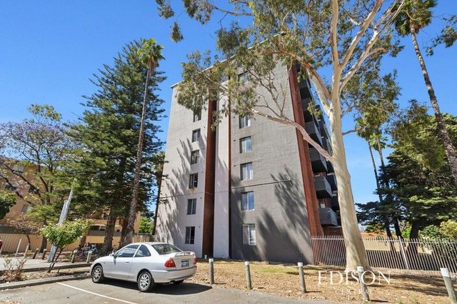 17/12 Tenth Avenue, WA 6051